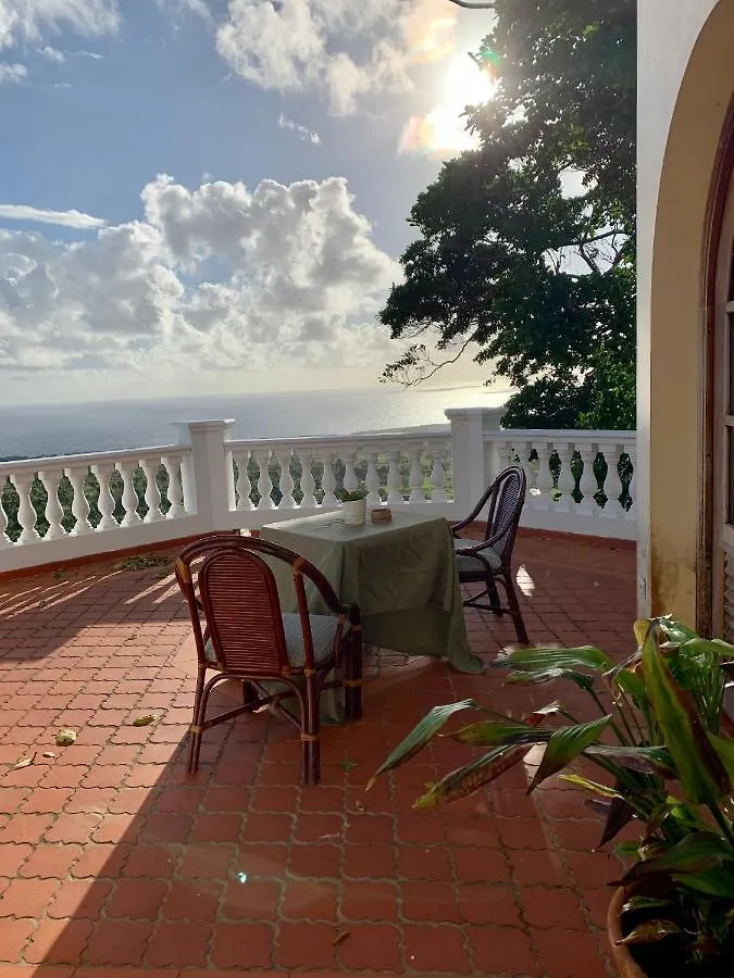 El Castillo Tropical Cabrera Dominikana